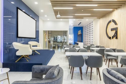 Water-Tower-Shoppes-20-12-22-56-HDR