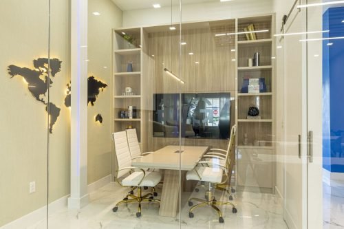 Water-Tower-Shoppes-20-12-22-81-HDR